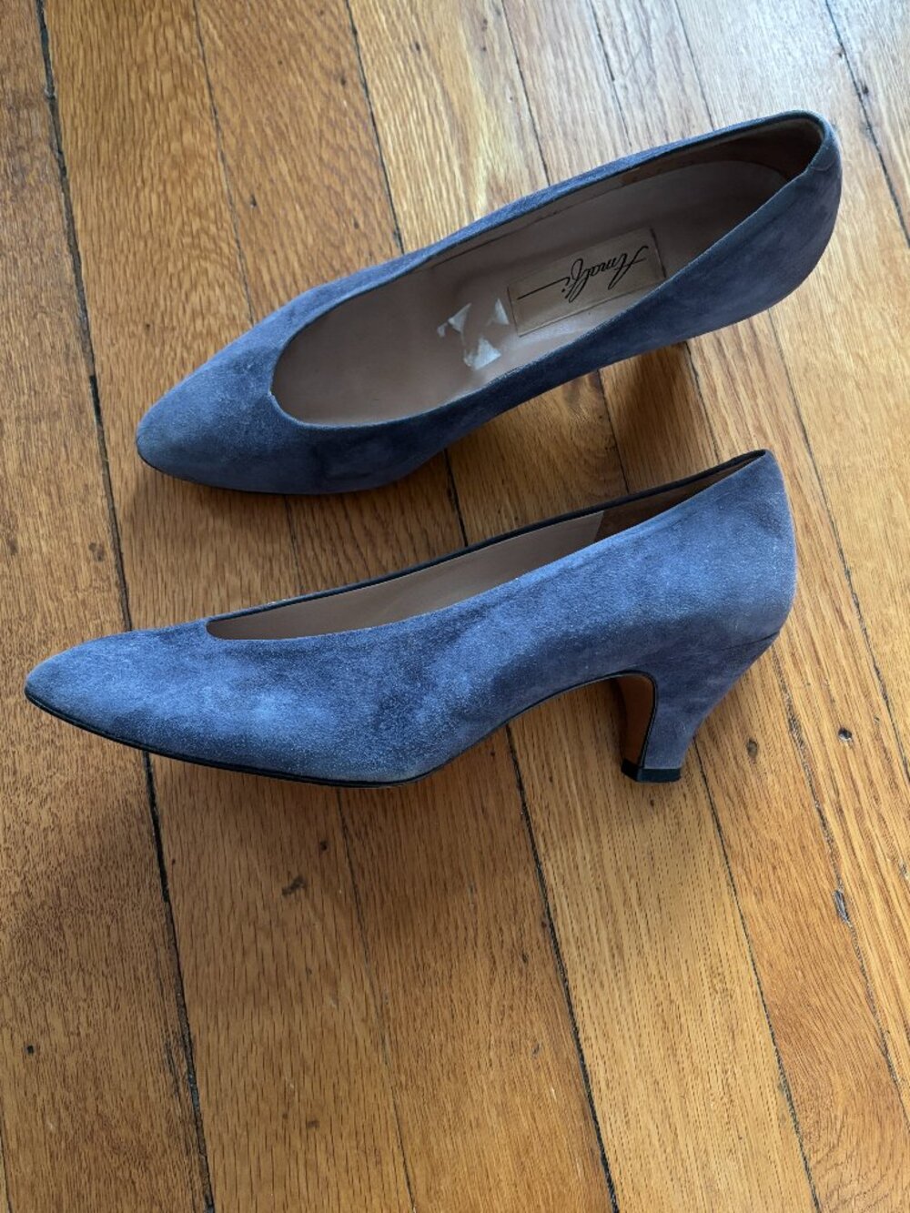 Vintage Purple Pumps!